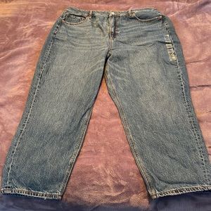 American Eagle Mom Straight Jean